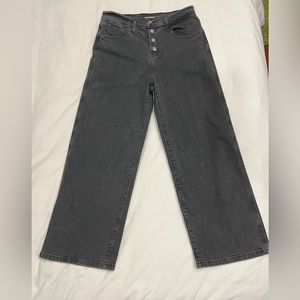 Levi’s Black Jeans